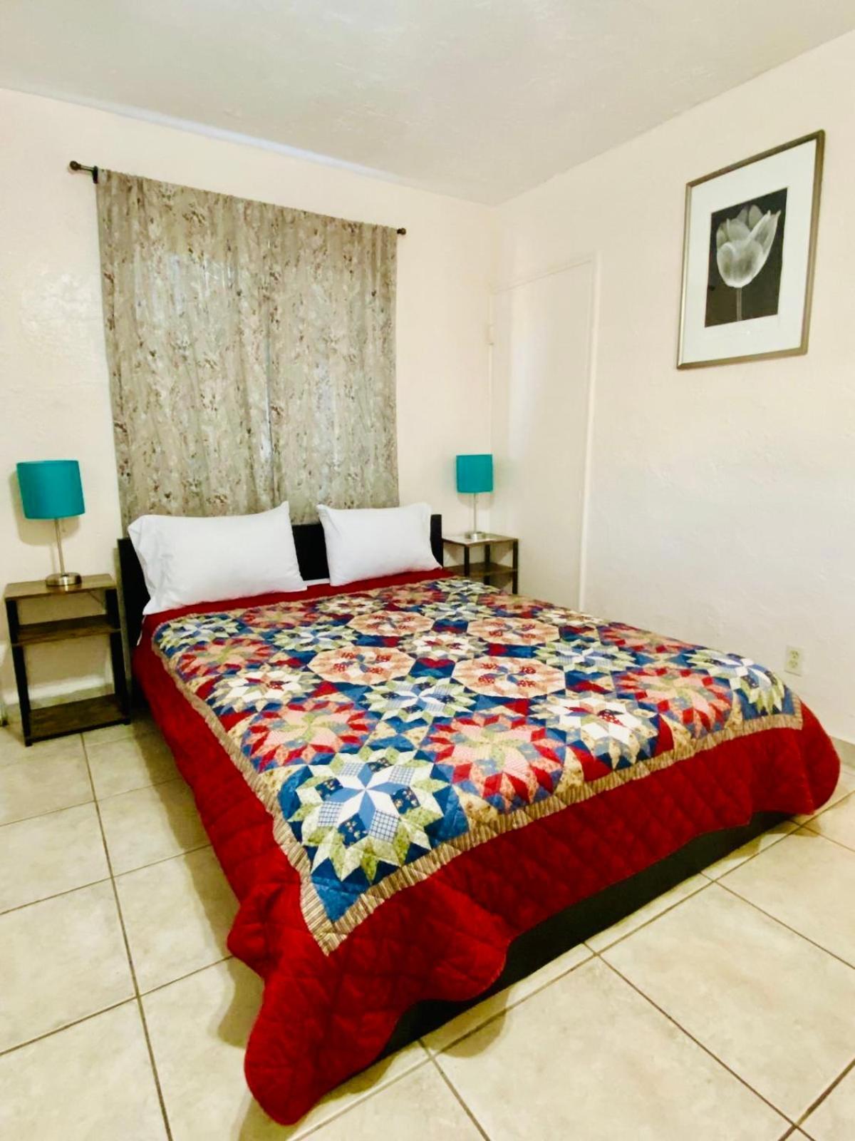 Hallandale Beach Motel With Free Parking And Full Kitchen ! No Extra Fees! Accepting Cash! المظهر الخارجي الصورة